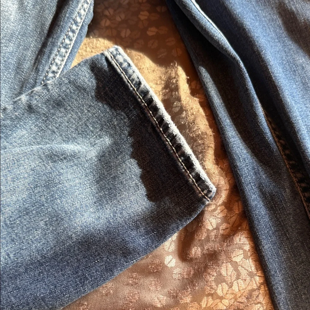 Silver Jeans Women's Light Blue Skinny Jeans - Picture 6 of 6